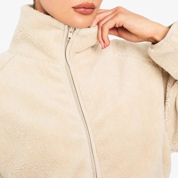 NWT Boohoo Oversized Teddy Zip Up Jacket - Picture 7 of 9